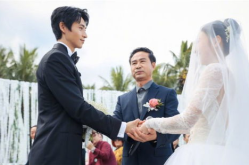 魏晨老婆生日,幸福时刻见证爱情甜蜜